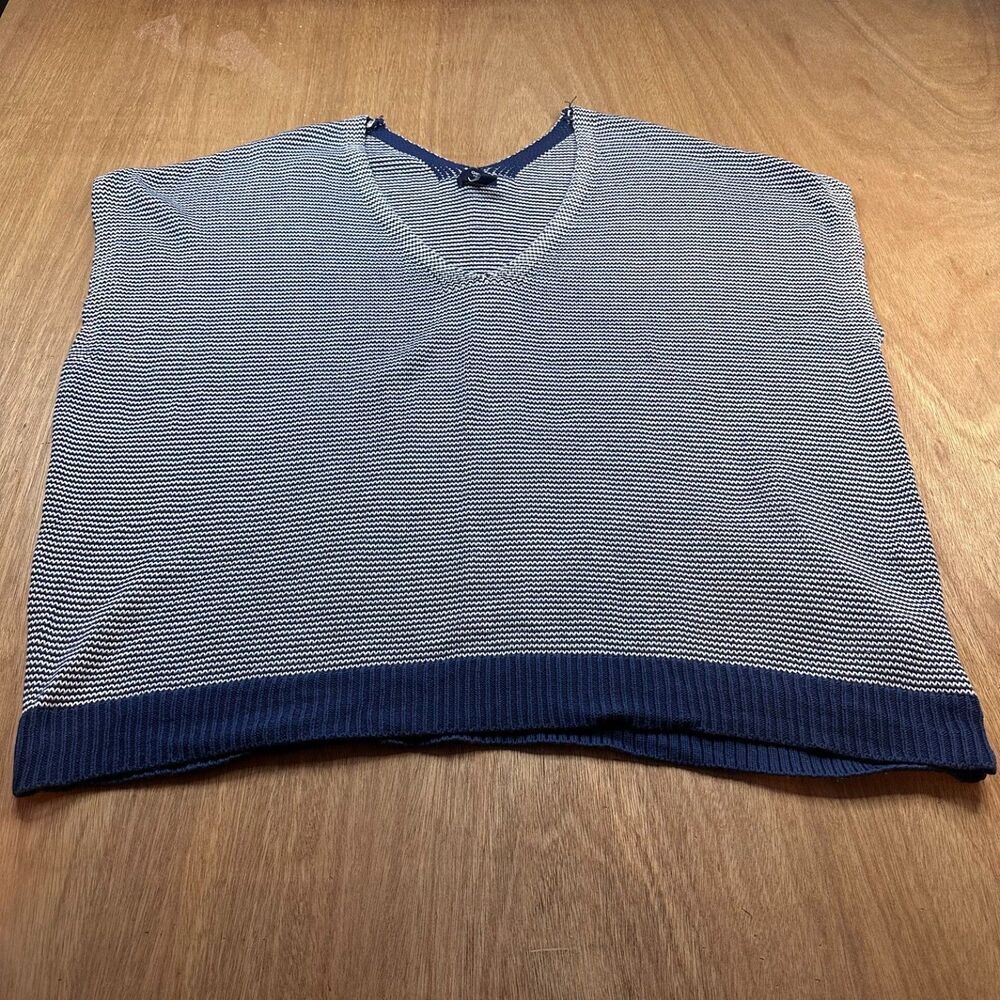 Gap Sleeveless Sweater Vest Womens Medium Blue White Striped Knit Oversized